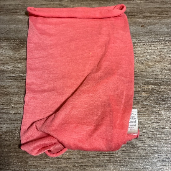 A Headband - Picture 1 of 1